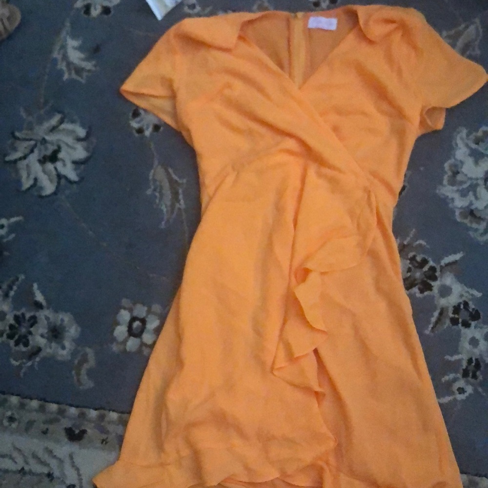 Short sleeve dress